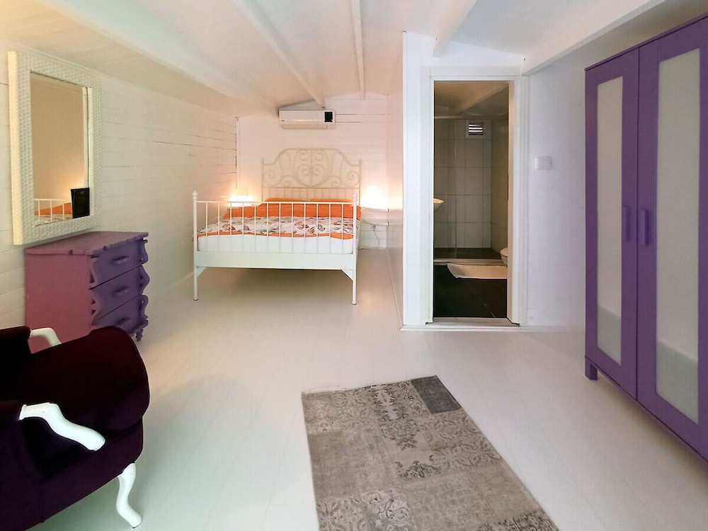 Standard Room photo 1