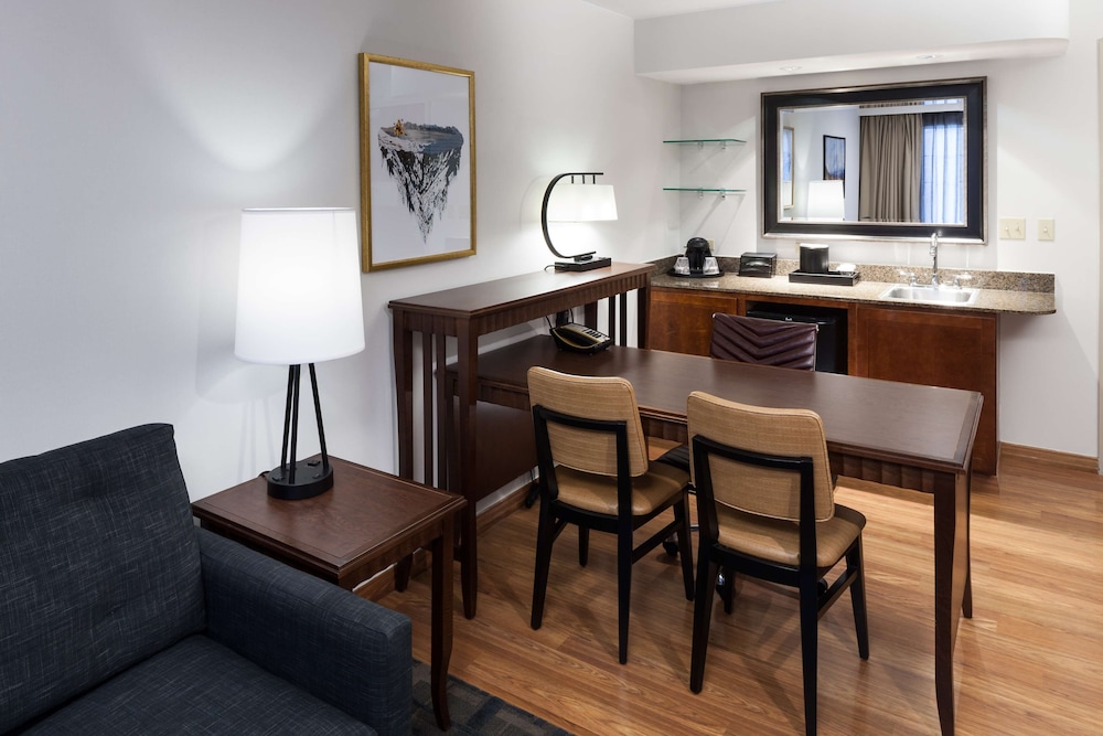Suite, 2 Queen Beds, Mountain View - Photo 2