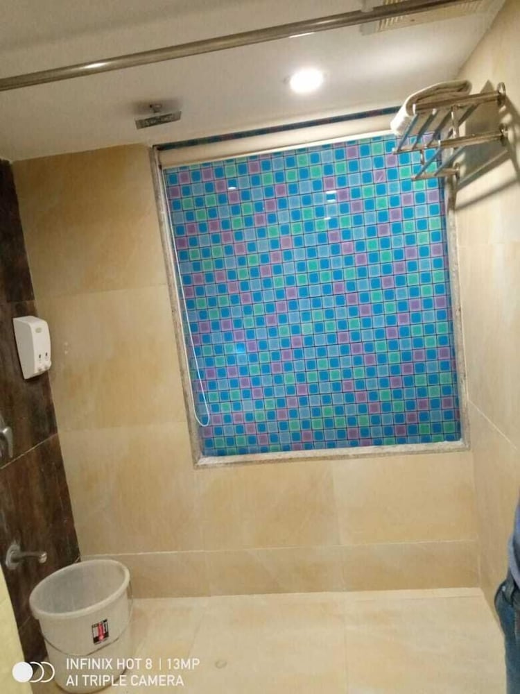 Deluxe Twin Room photo 3