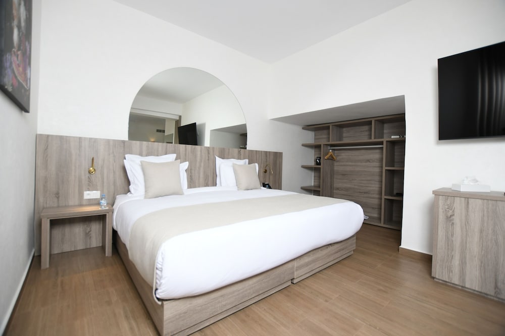 Superior Suite, Balcony photo 1