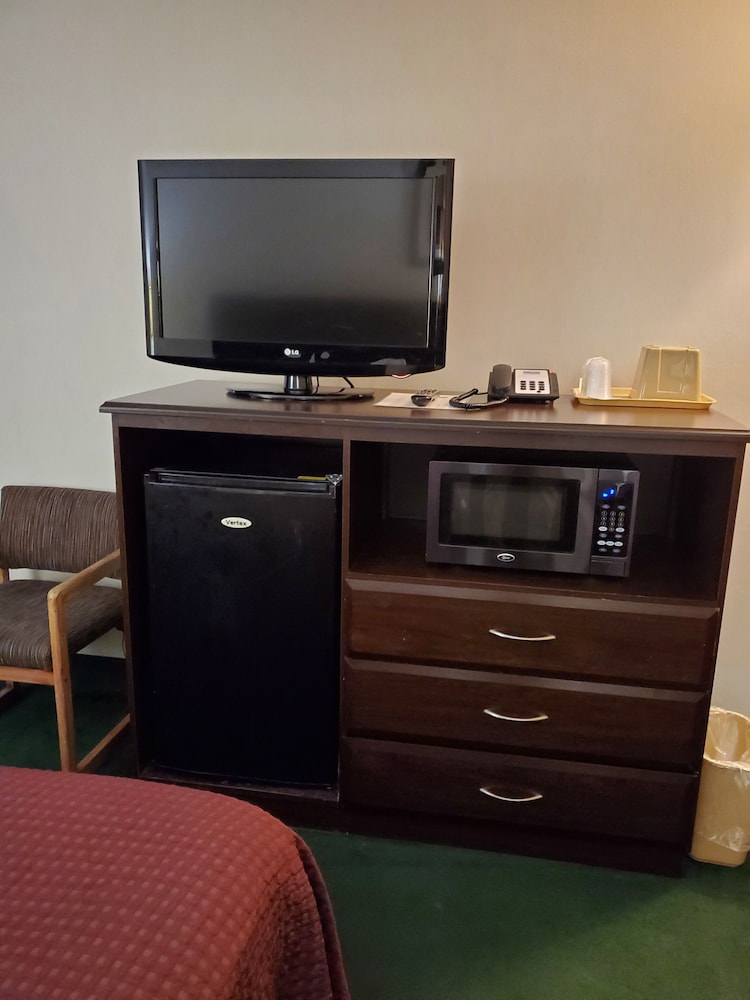 Deluxe Double Room, 2 Queen Beds photo 3