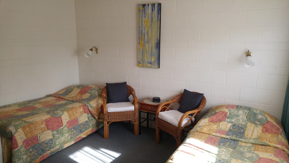Standard Studio Unit 6 photo 1