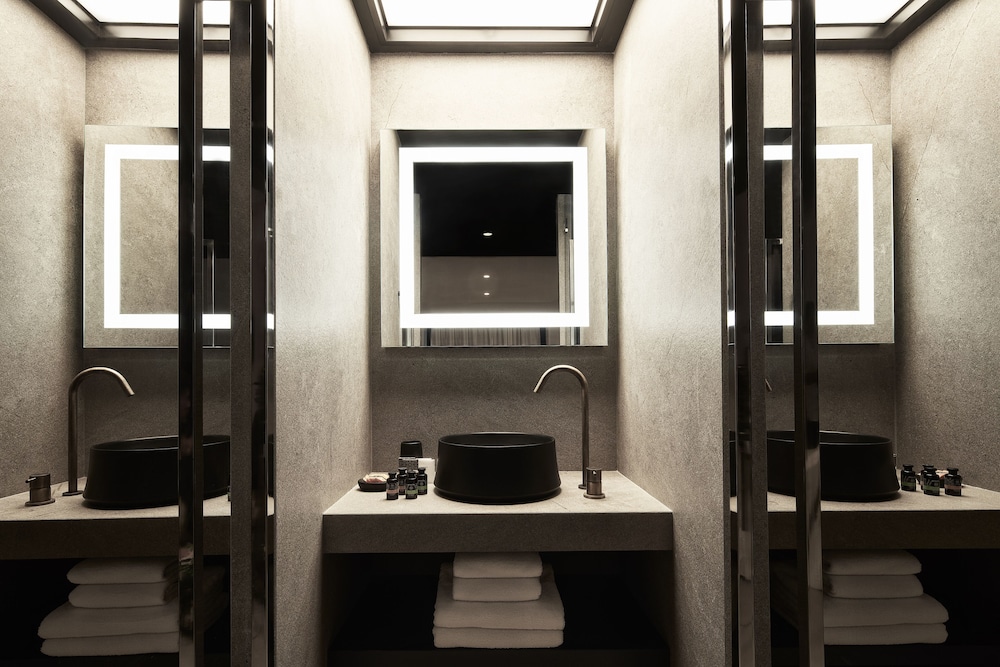 Suite, Sea View (Design) - Photo 4