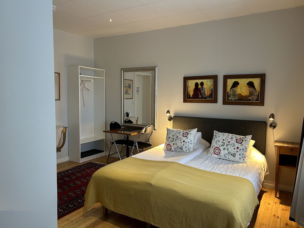 Standard Double Room, Non Smoking photo 3