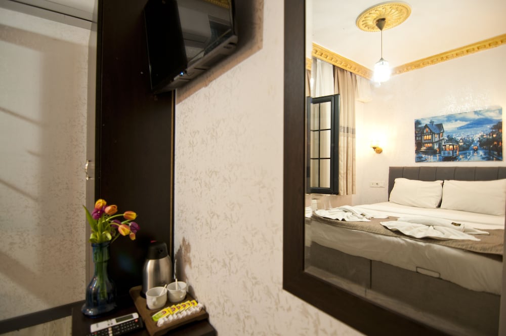 Economy Double Room photo 1