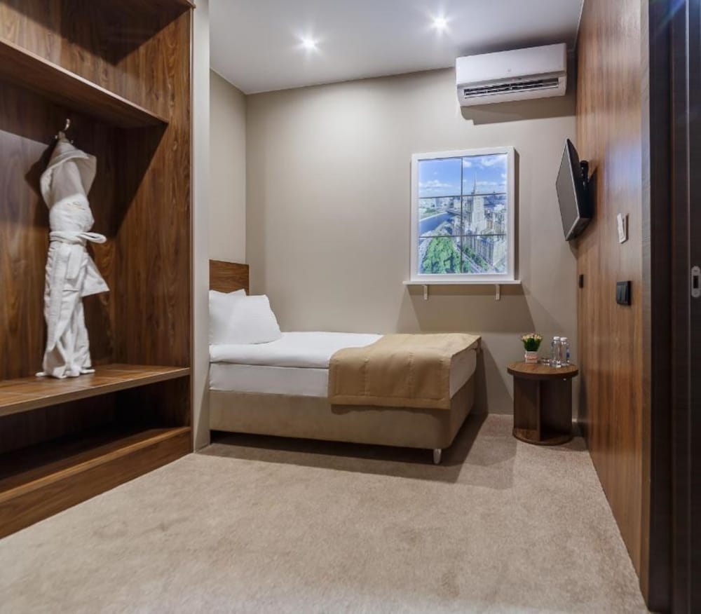 Economy Single Room, No Windows