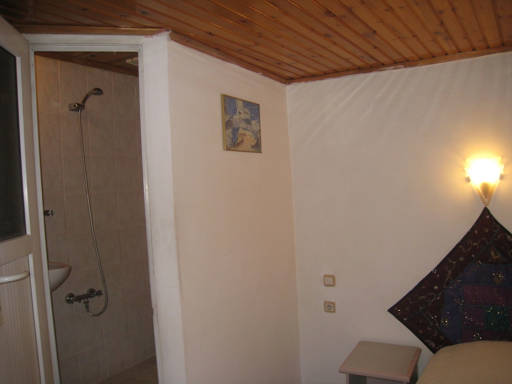 Economy Single Room photo 3