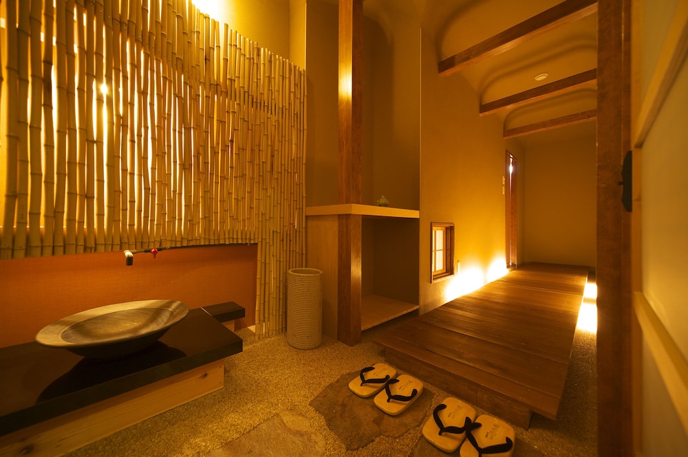 Double Room with Tatami Area with Open-Air Bath photo 3