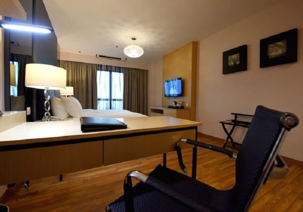 Executive Room photo 3