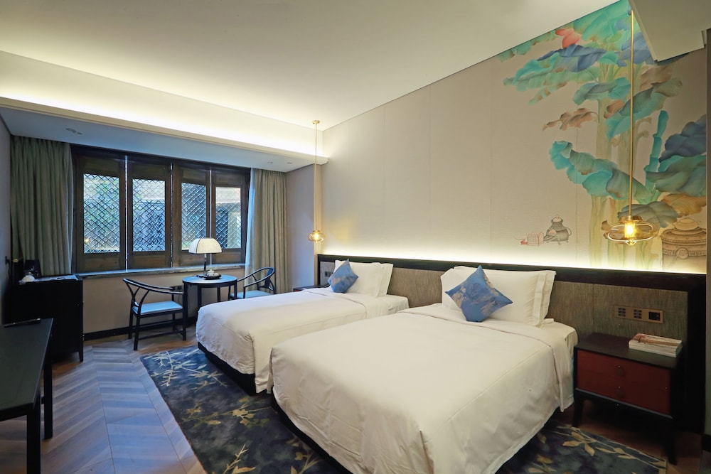 Family Twin Room