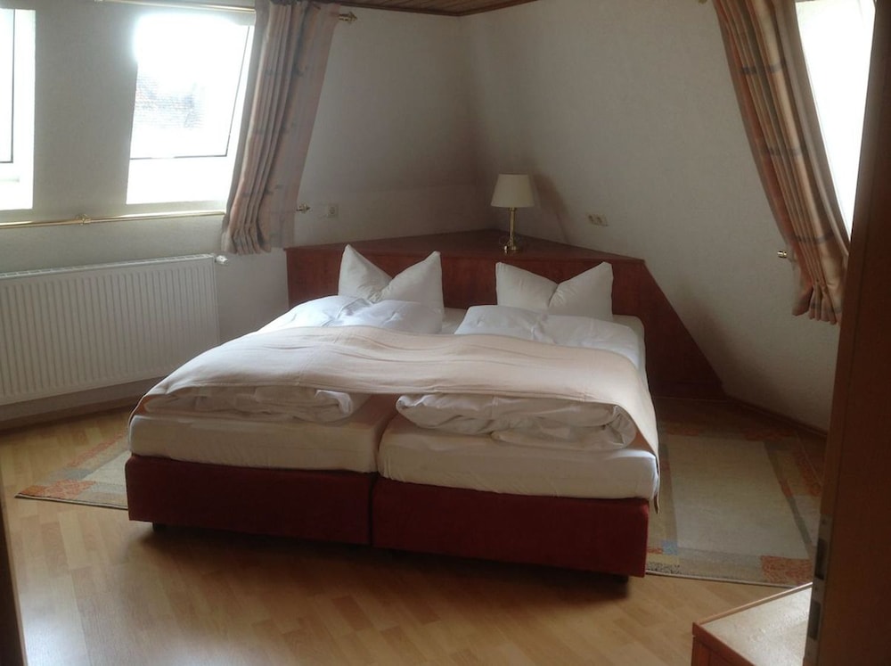 Double Room - Photo 2