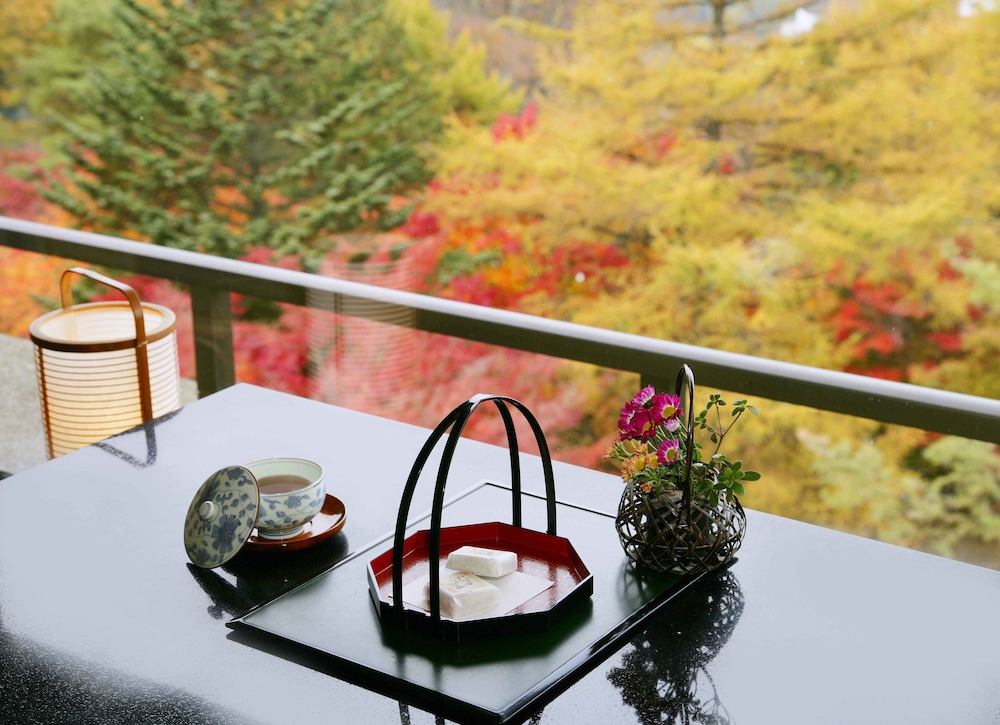 Standard Japanese Style Room -10 Tatami-Mats With Balcony, Non Smoking photo 2