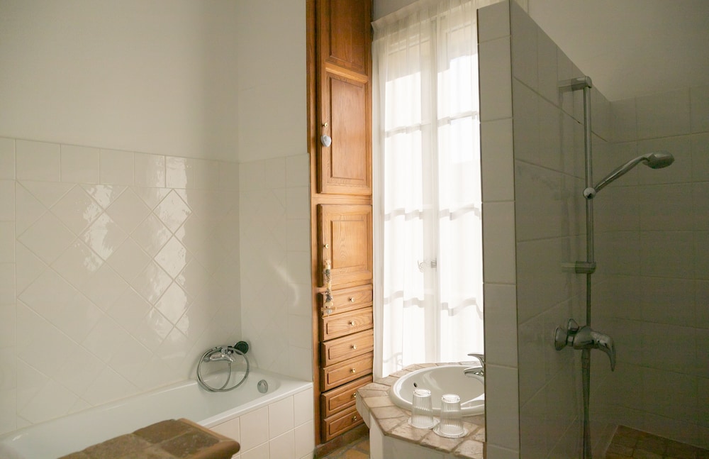 Double Room (Camael) photo 2