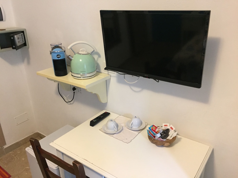 Standard Double Room photo 3