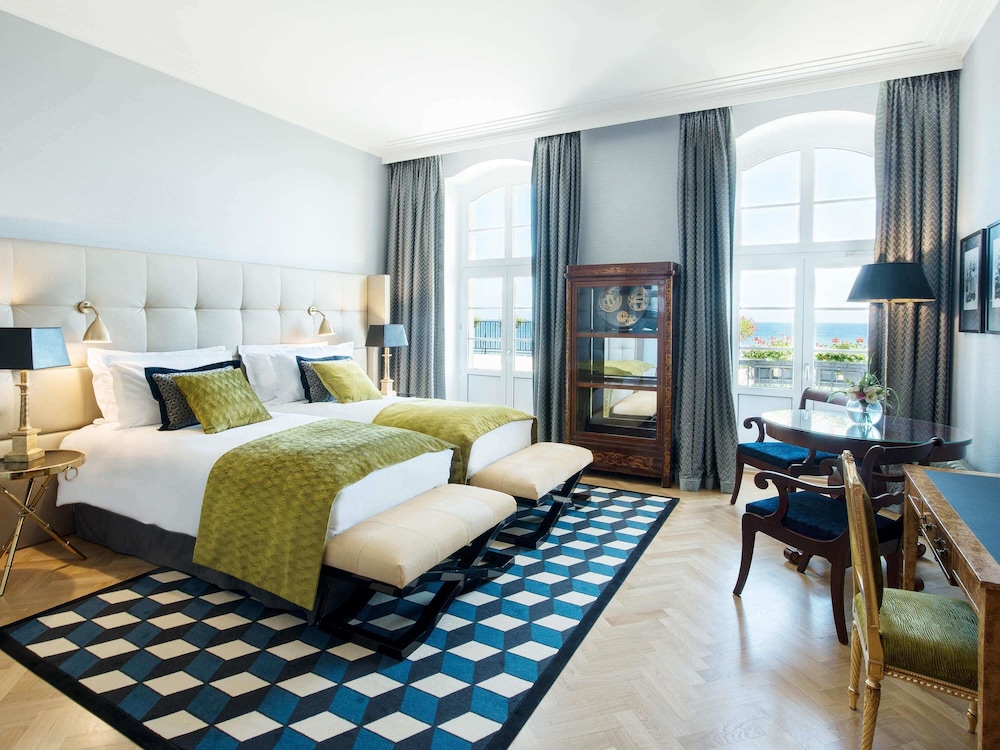 Suite, Multiple Beds, Terrace