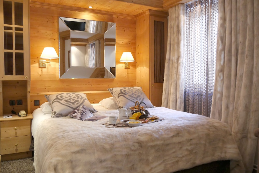 Chambre Double Standard avec Baignoire Chambre Double Standard avec Baignoire
