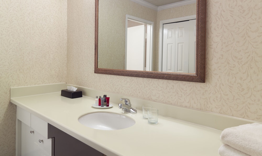 Deluxe Room, Multiple Beds (Two Double and Two Twin Trundle Beds ) photo 2
