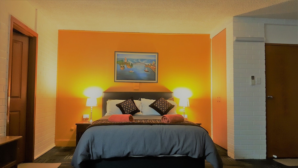 Deluxe Family Suite photo 1