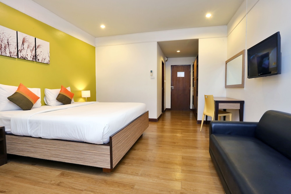 Standard Room (Double Bed) - Photo 9