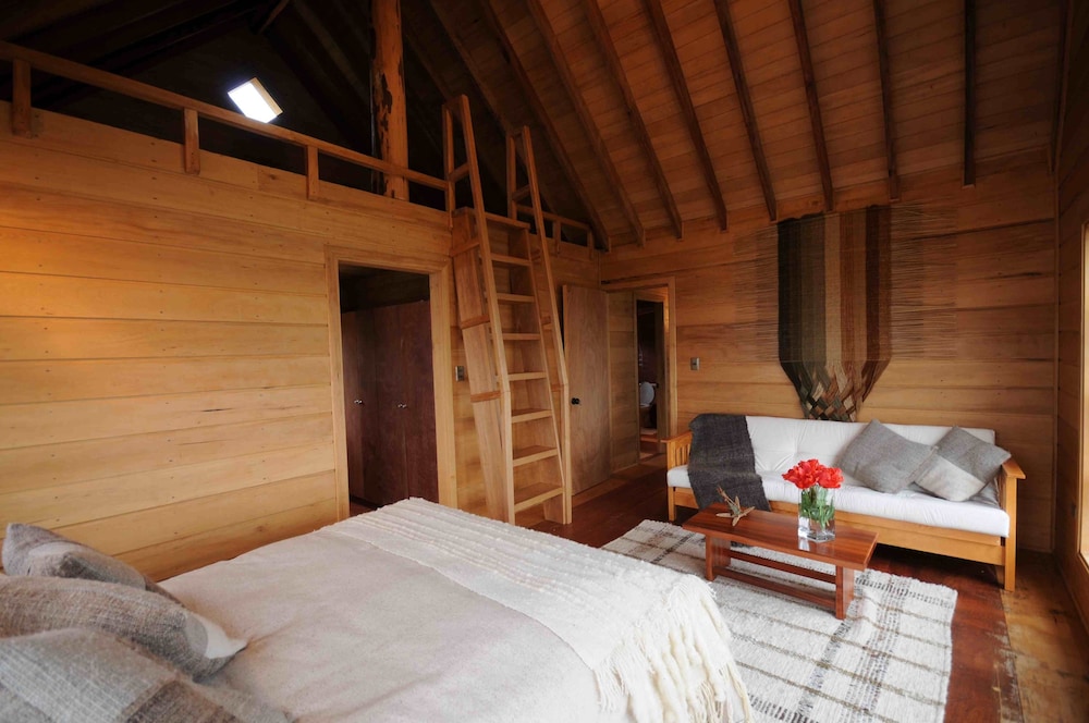 Family Cottage, 4 Bedrooms, Sea View, Ground Floor photo 2