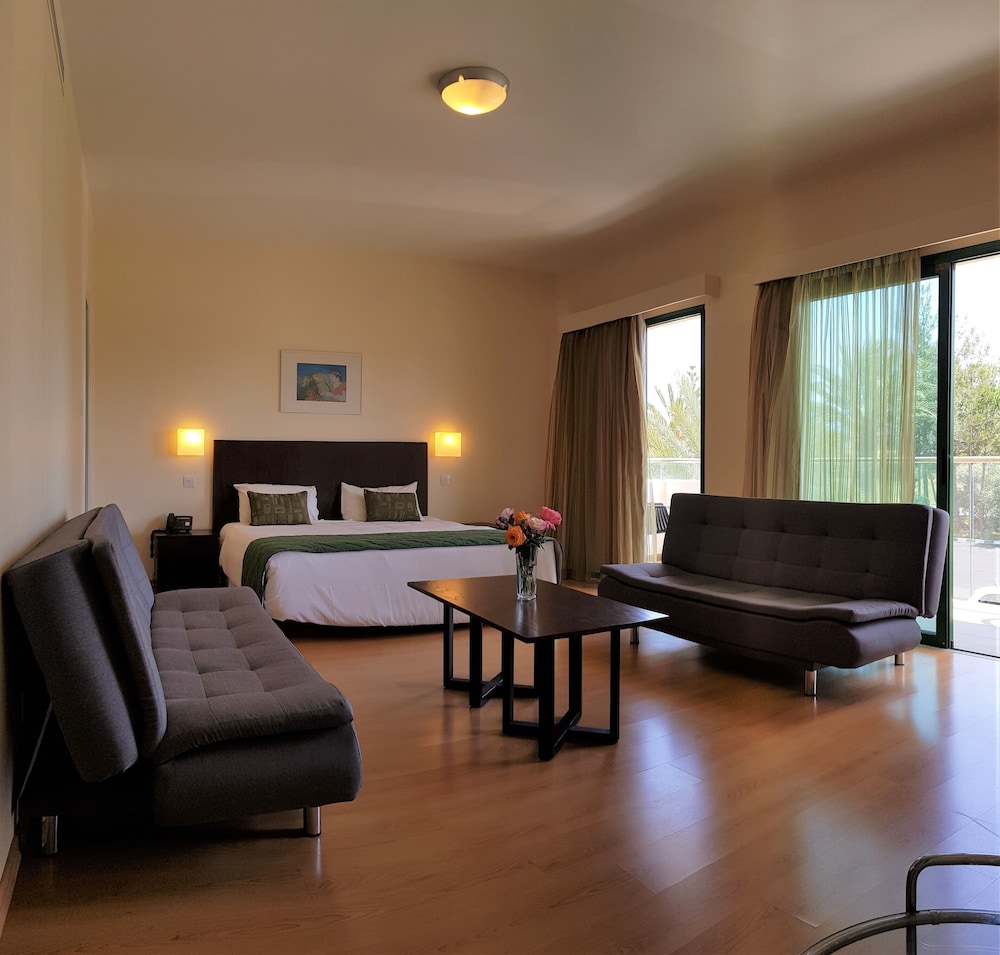 Family Suite, Garden View