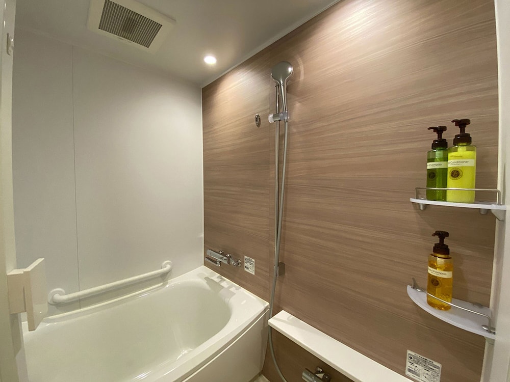 Superior Twin Room, Non Smoking - Photo 4