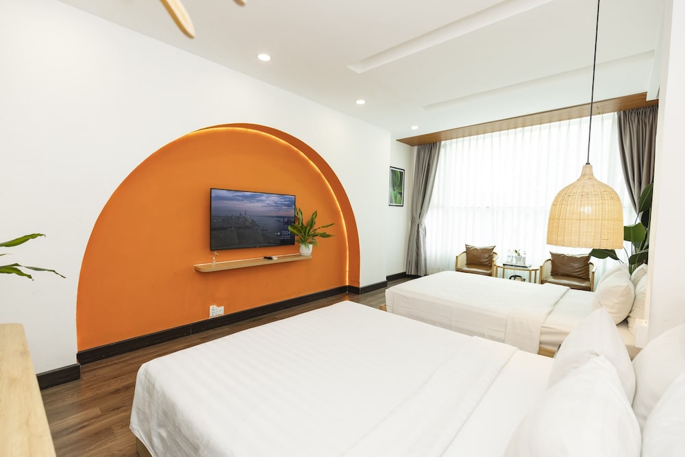 Family Room, City View