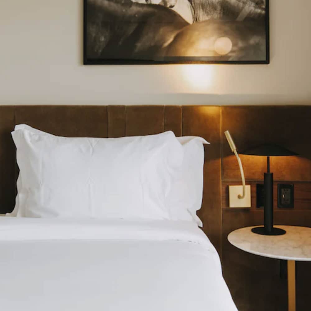 Superior Room, 1 King Bed - Photo 3