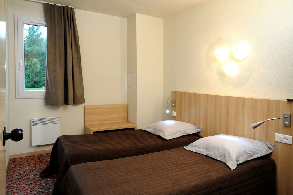 Standard Twin Room photo 1