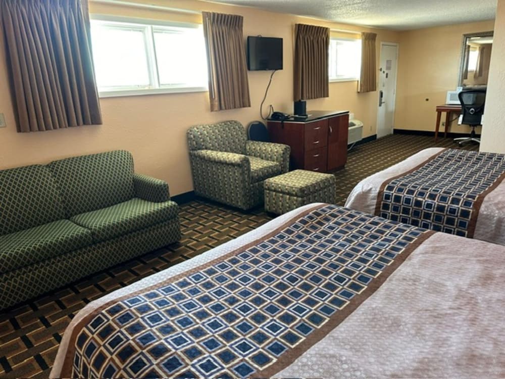 Room, 2 Queen Beds - Photo 2