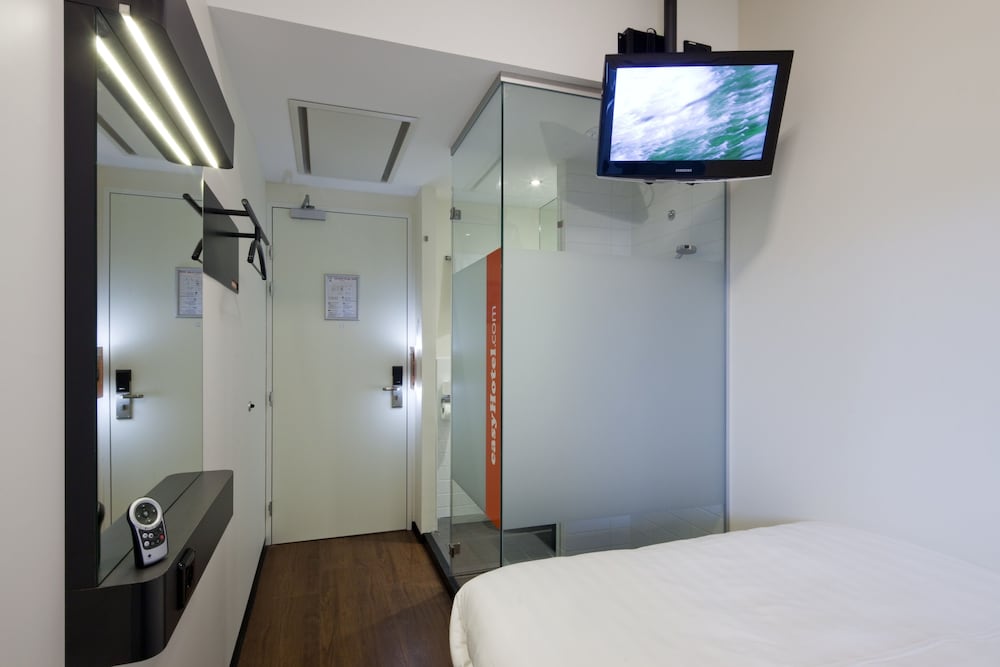 Standard Double Room, 1 Double Bed thumbnail 5