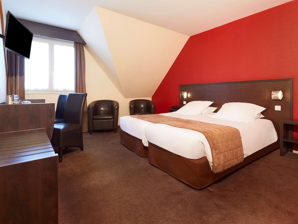 Standard Room, Multiple Beds - Photo 7