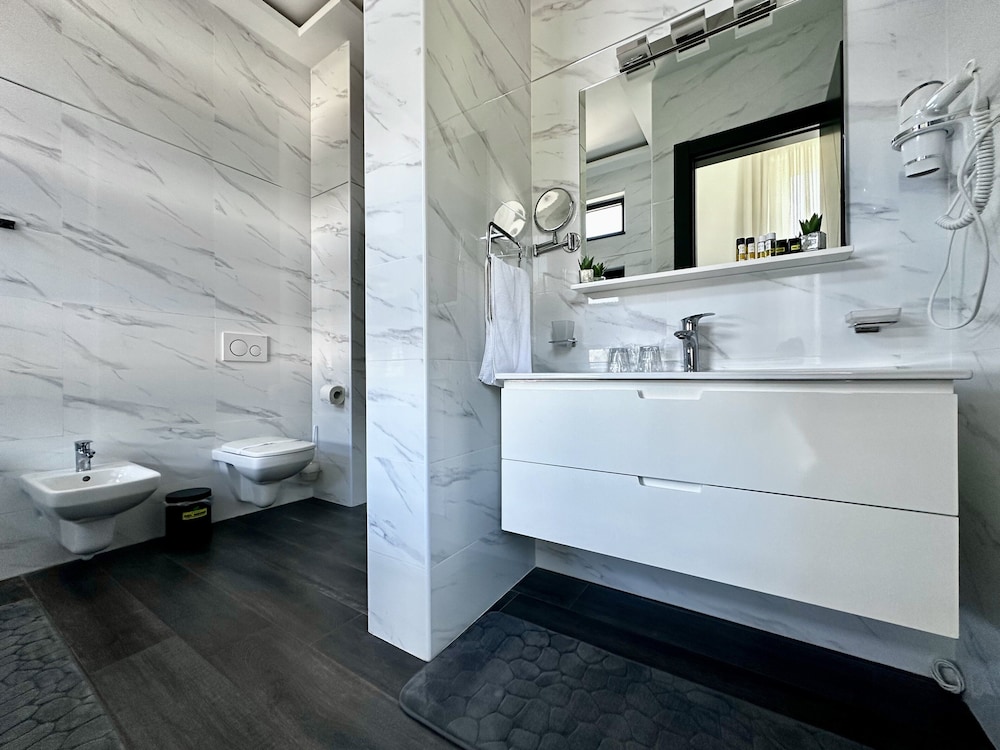 Elite Apartment - Photo 10