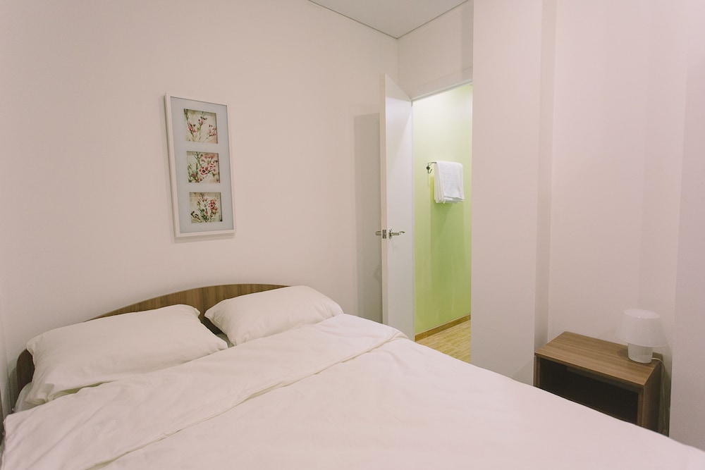 Economy Double Room, No Windows photo 1