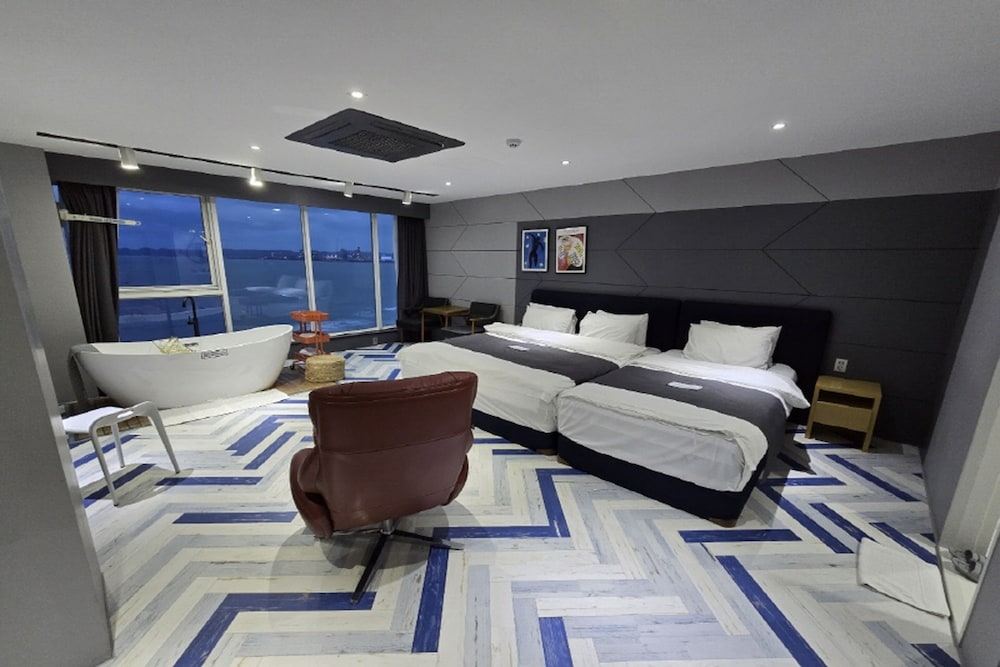 Royal Suite, Ocean View photo 1