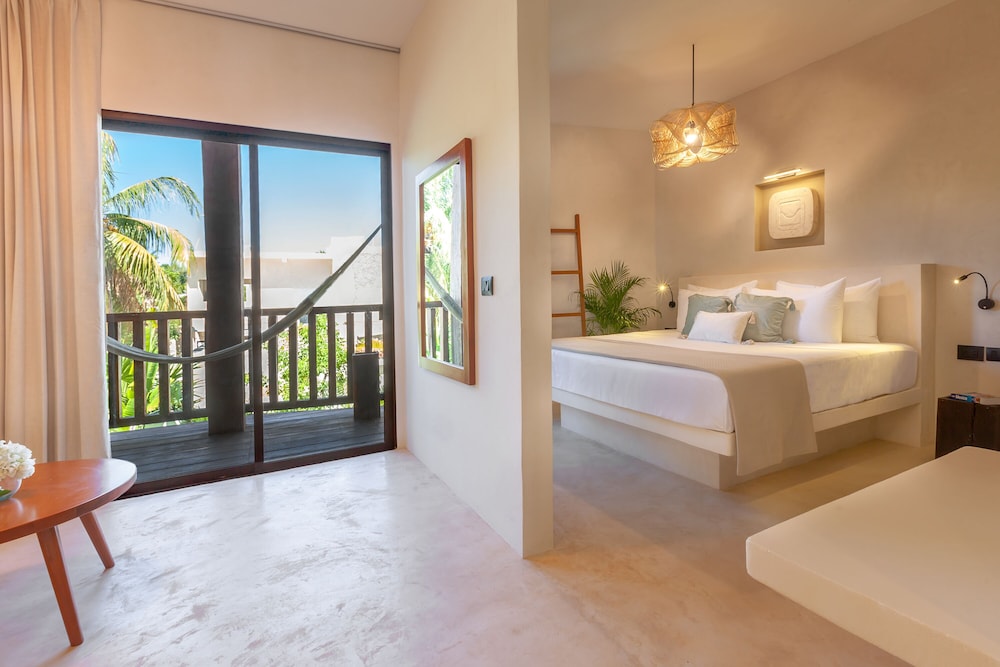 Balcony Suite