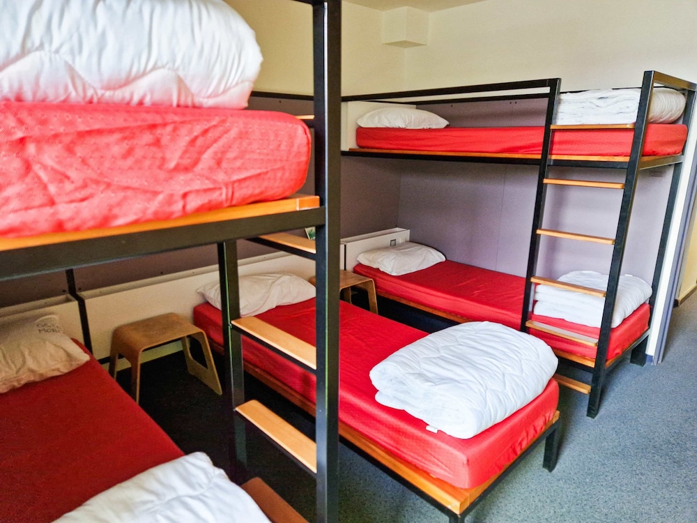 Shared Dormitory, 1 bed in a room with 5 beds photo 2