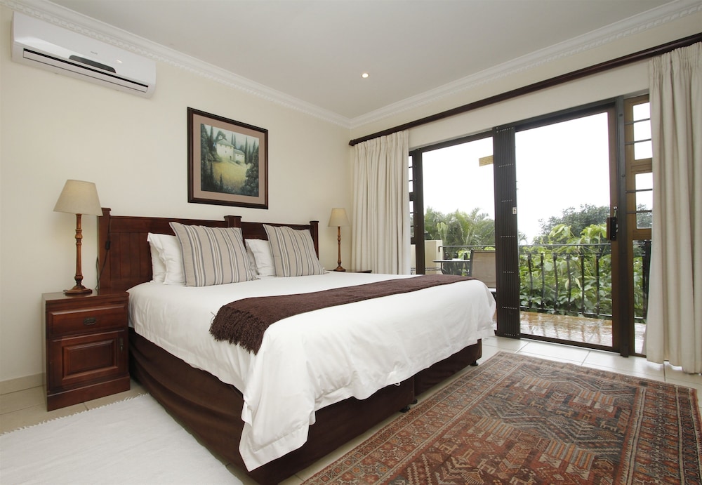 Standard Double or Twin Room photo 3