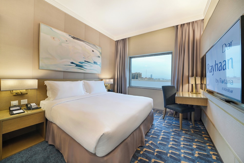 Room, 1 King Bed, City View (Guest, High Floor) - Photo 1