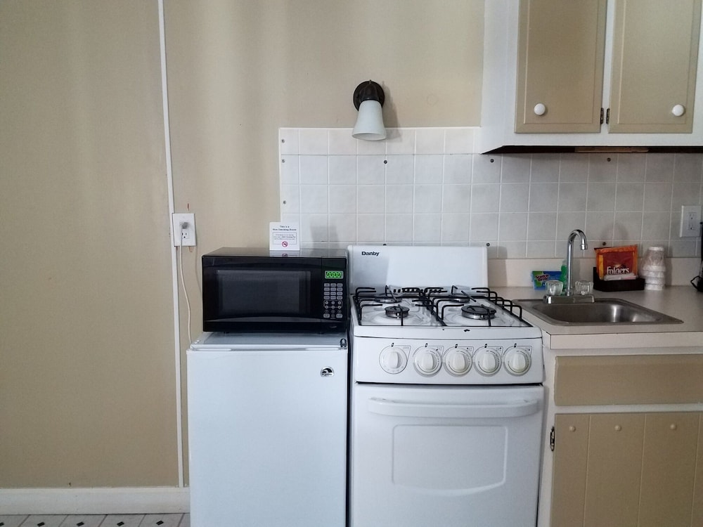 Standard Room, Kitchenette (Room 15)