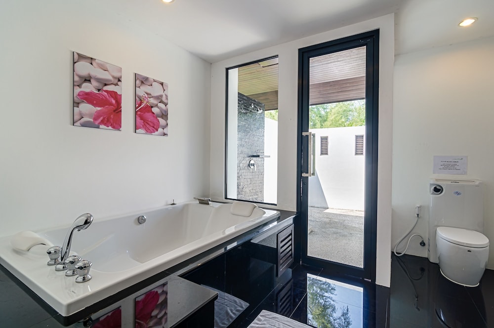 Family Villa, 2 Bedrooms, Garden Area photo 2