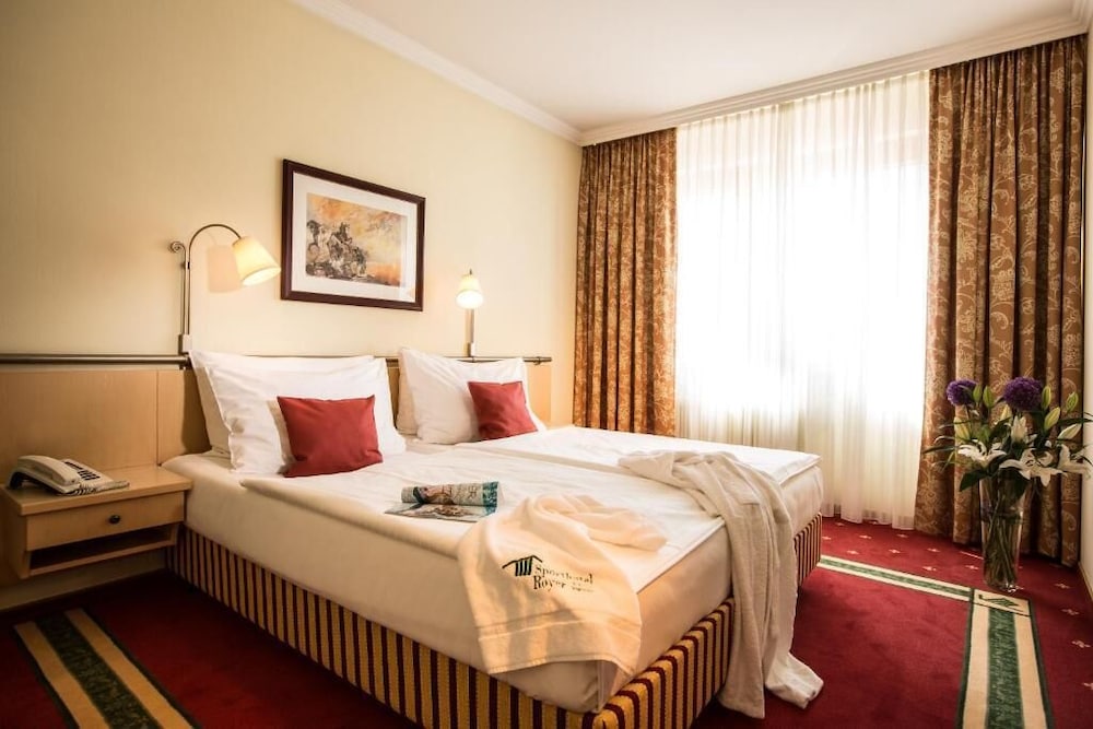 Standard Double Room, 2 Twin Beds