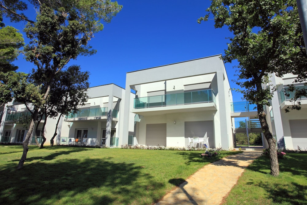 Superior Apartment, Park View photo 3
