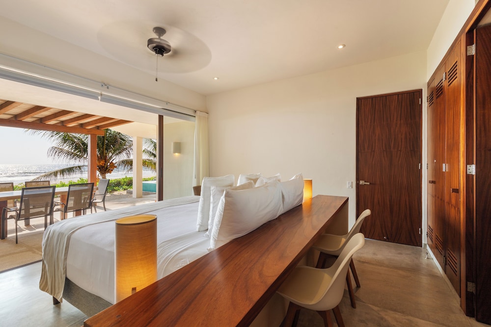 Villa, 3 Bedrooms, Beachfront (3 Bedroom) photo 3