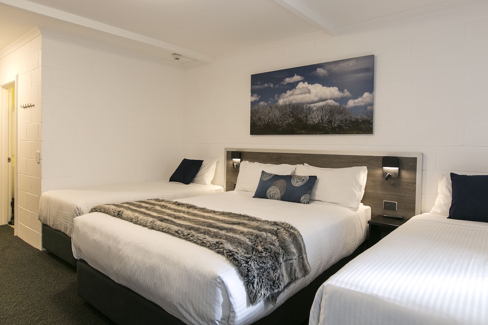 Family Room, Mountain View (Bed & Breakfast) photo 3