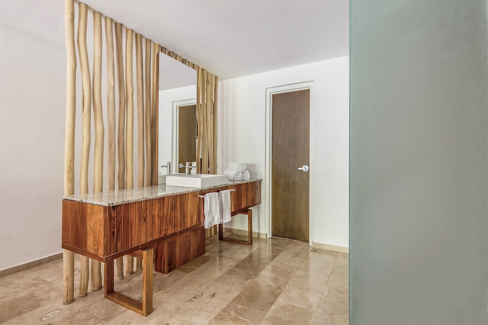 Room, 1 King Bed, Non Smoking (casita)