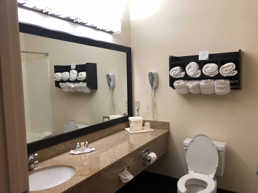 Suite, Multiple Beds, Non Smoking - Photo 5