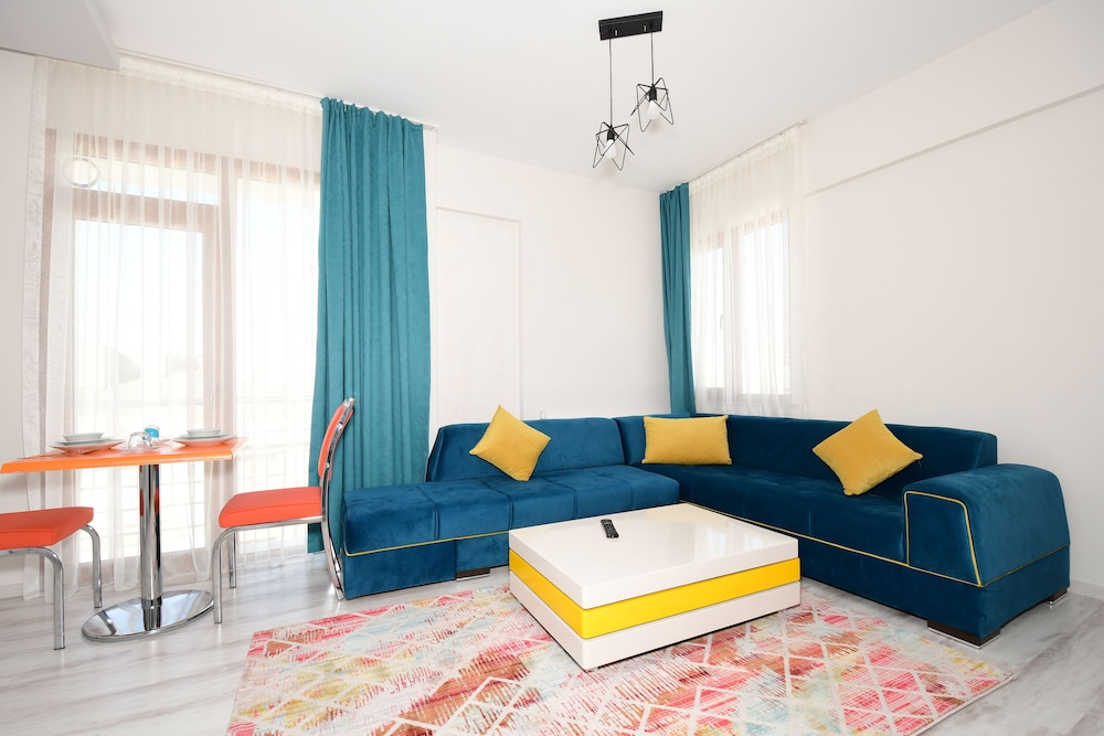 Comfort Room, 1 Bedroom, Accessible, City View photo 3