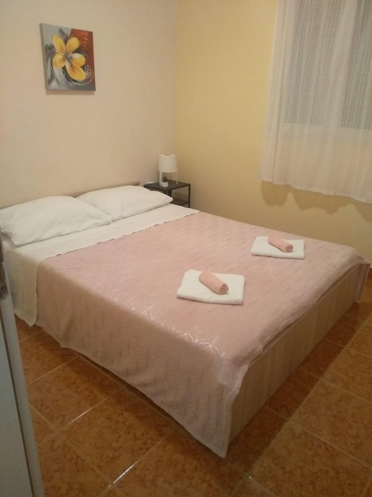 Apartment (Jera -  barbecue and free berth for b)