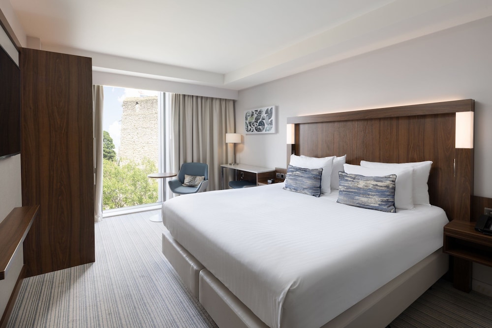 Premium Room, 1 King Bed (View)